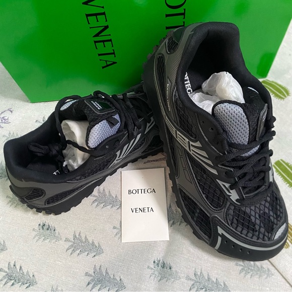 Bottega Veneta Black Chunky Sneakers - Picture 2 of 6
